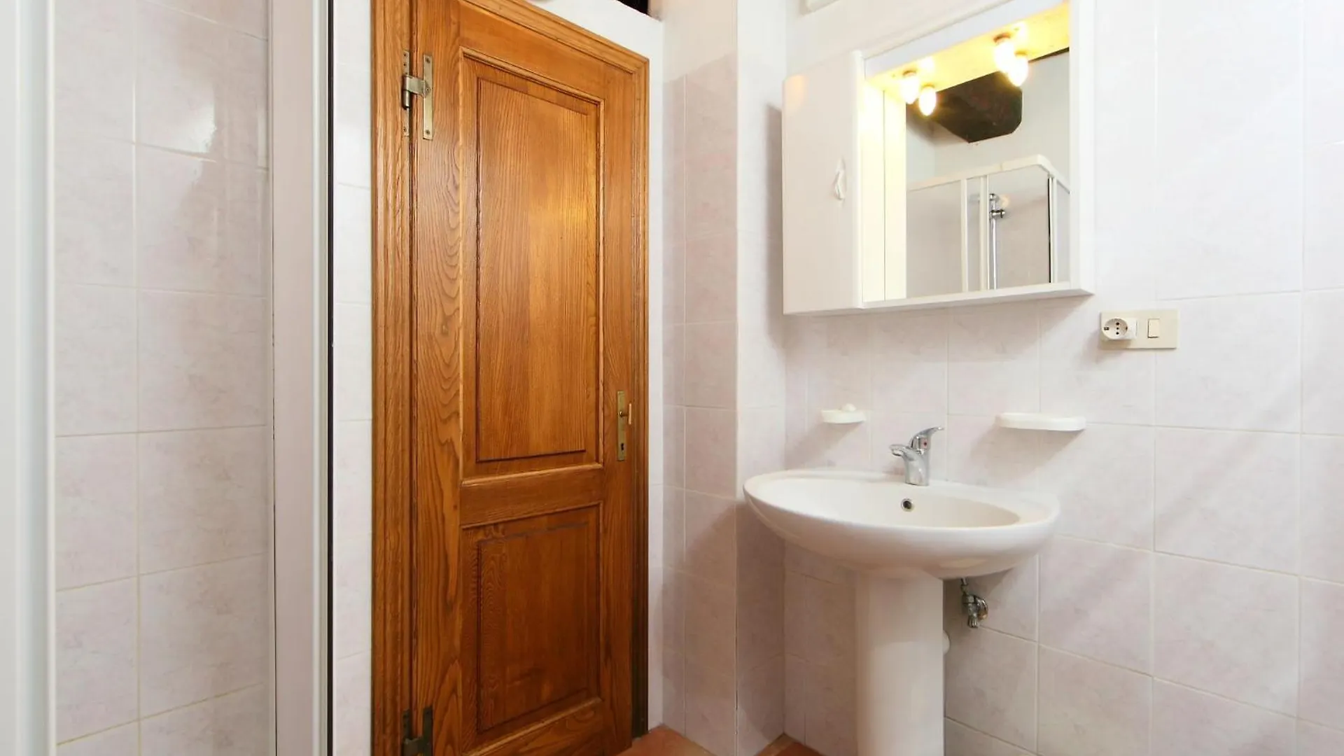 Apartment Il Ghiro N-8 By Interhome Moncioni